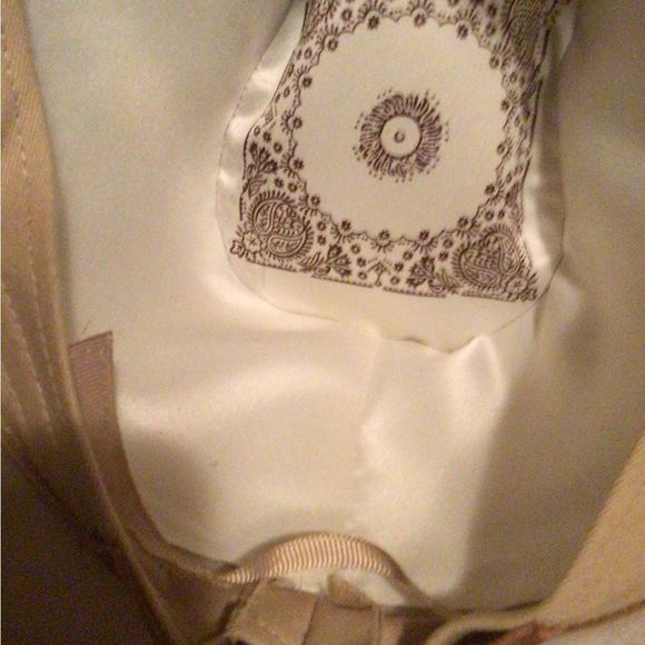 NEW! Rare We The Free structured high western hat - Picture 7 of 7